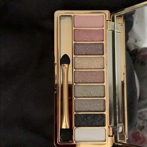 ✅9 Shimmer color palette eyeshadow kit